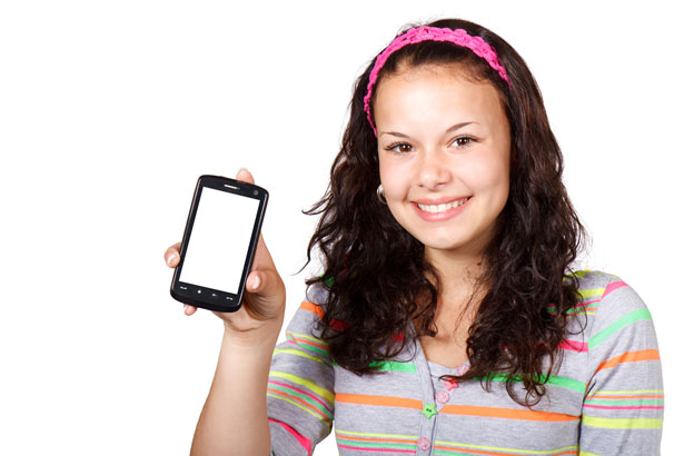 teenager-with-smartphone